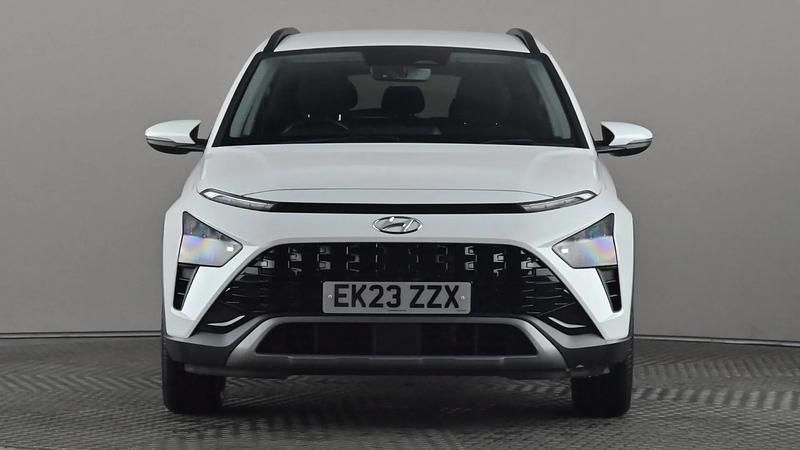 Used Hyundai Bayon Premium 100 HP (73 kW) 2023 White SUV