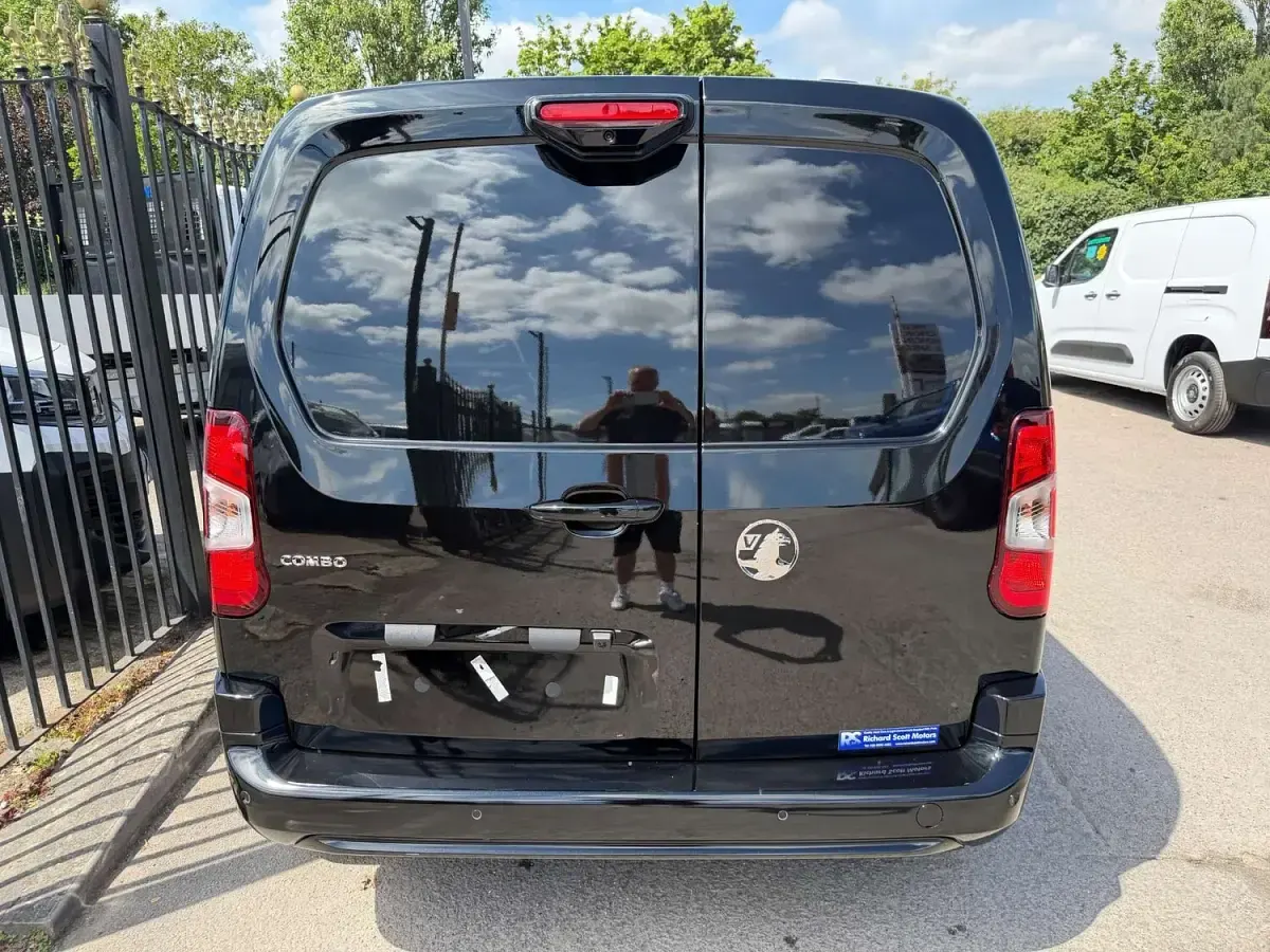 New Vauxhall Combo S 130 HP (95 kW) 2026 Unknown MPV