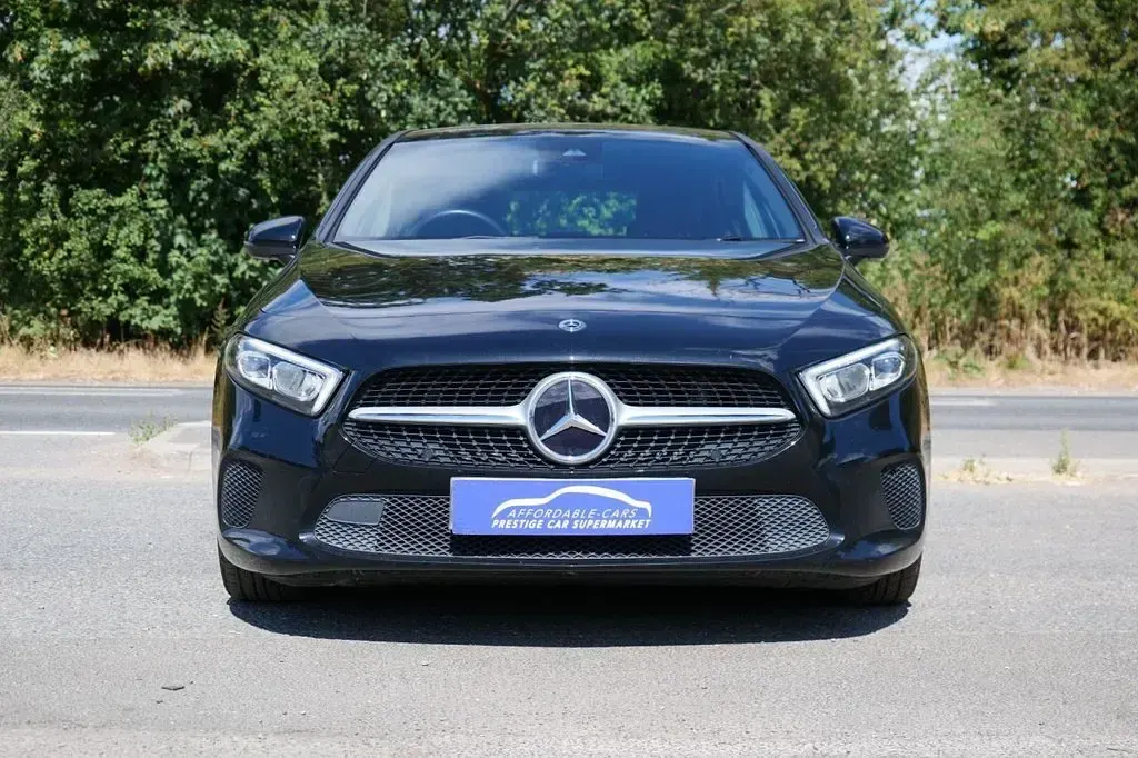 Used Mercedes A180 116 HP (85 kW) 2019 Black Hatchback
