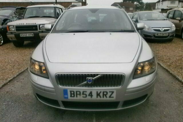 Used 2005 Volvo V50 Estate | £3,400 - Image 1/4