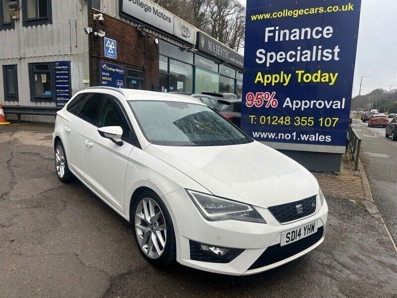 White Used 2014 Seat Leon FR Estate | £6,995 (Fair price) - Image 1/4