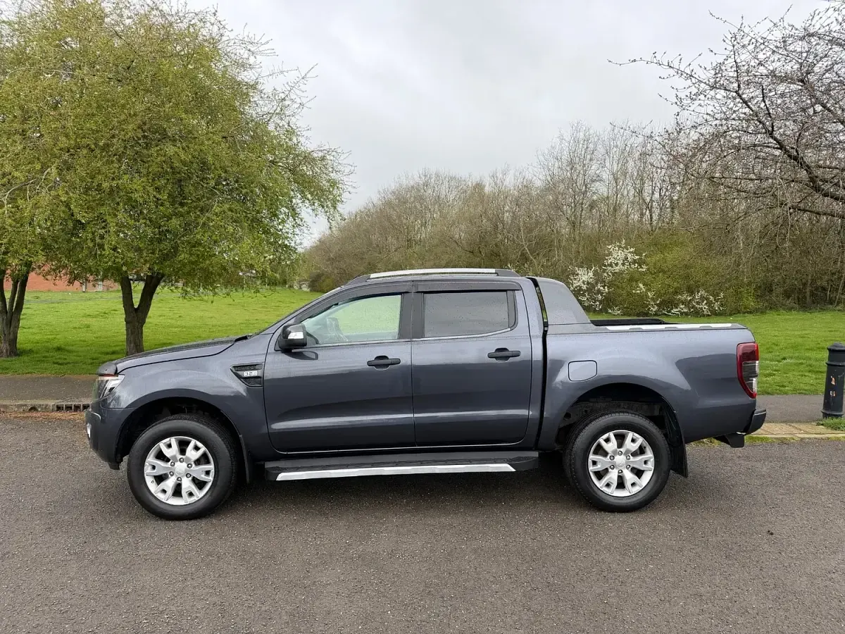 Used Ford Ranger Wildtrack 200 HP (147 kW) 2015 Grey Pickup
