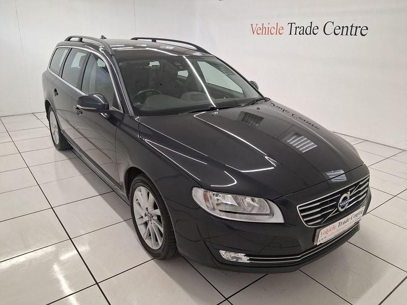 Grey Used 2014 Volvo V70 SE Estate | £11,499 (Fair price) - Image 1/4