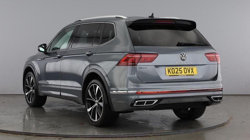 Used VW Tiguan Allspace R-line 150 HP (110 kW) 2025 Platinum grey SUV