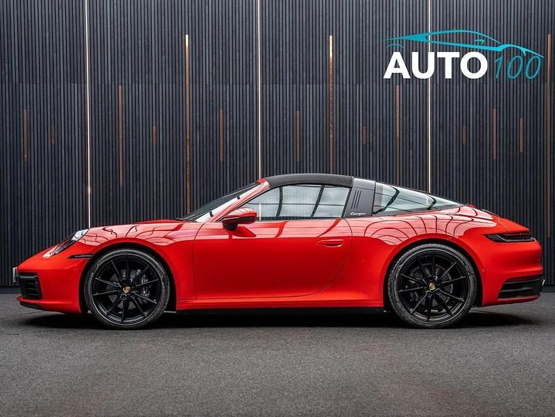 Usado Porsche 992 2022 Vermelho Cabrios