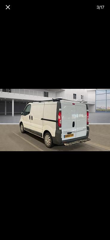 Used Vauxhall Vivaro 90 HP (66 kW) 2014 White MPV