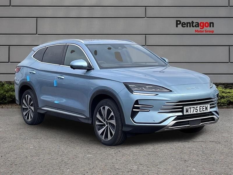 Additional metallic sky blue New 2025 BYD Seal U Design SUV | £32,695 (Super price) - Image 1/3