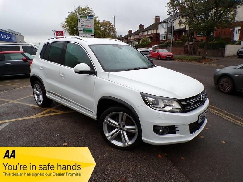 White Used 2016 VW Tiguan R-line Edition SUV | £11,155 (Super price) - Image 1/4