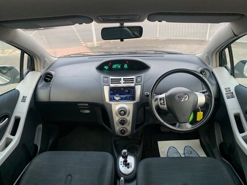 Used Toyota Yaris T3 2007 Silver Hatchback