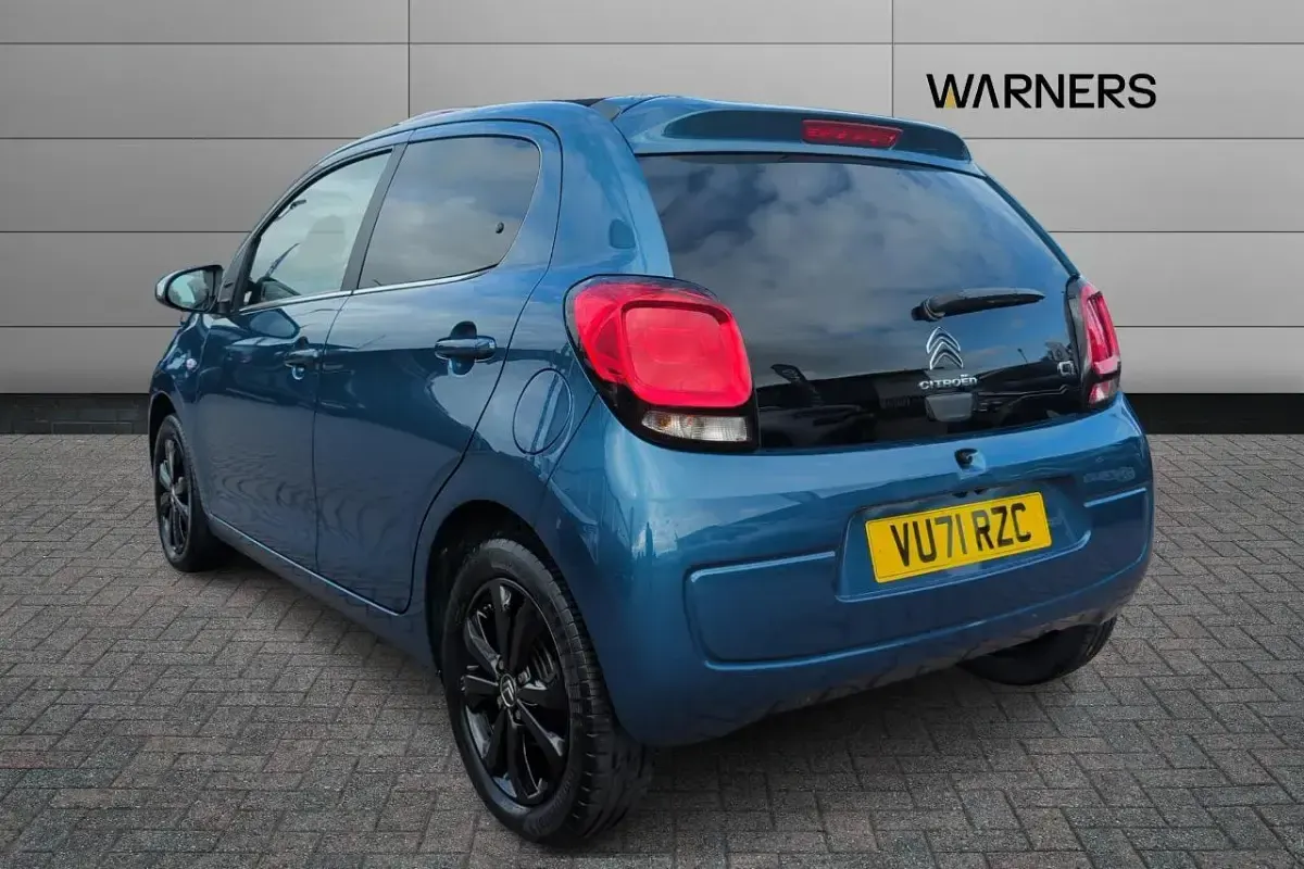 Used Citroën C1 Shine 71 HP (52 kW) 2021 Green Hatchback