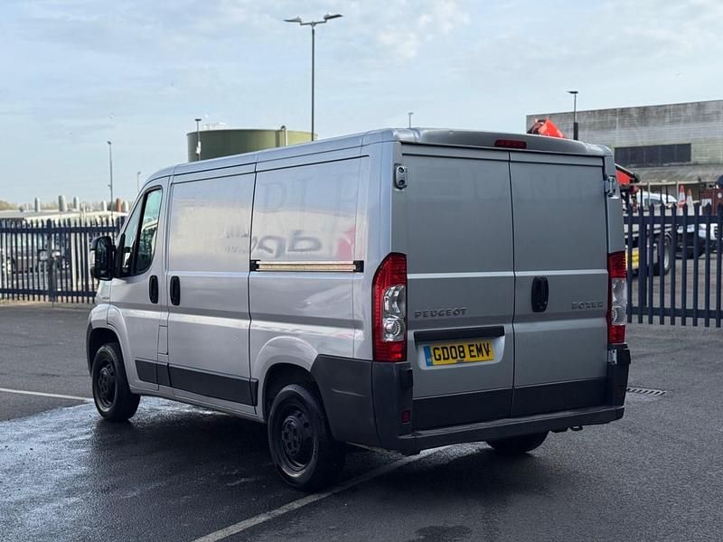 Second-hand Peugeot Boxer 100 CP (73 kW) 2008 Argintiu Van