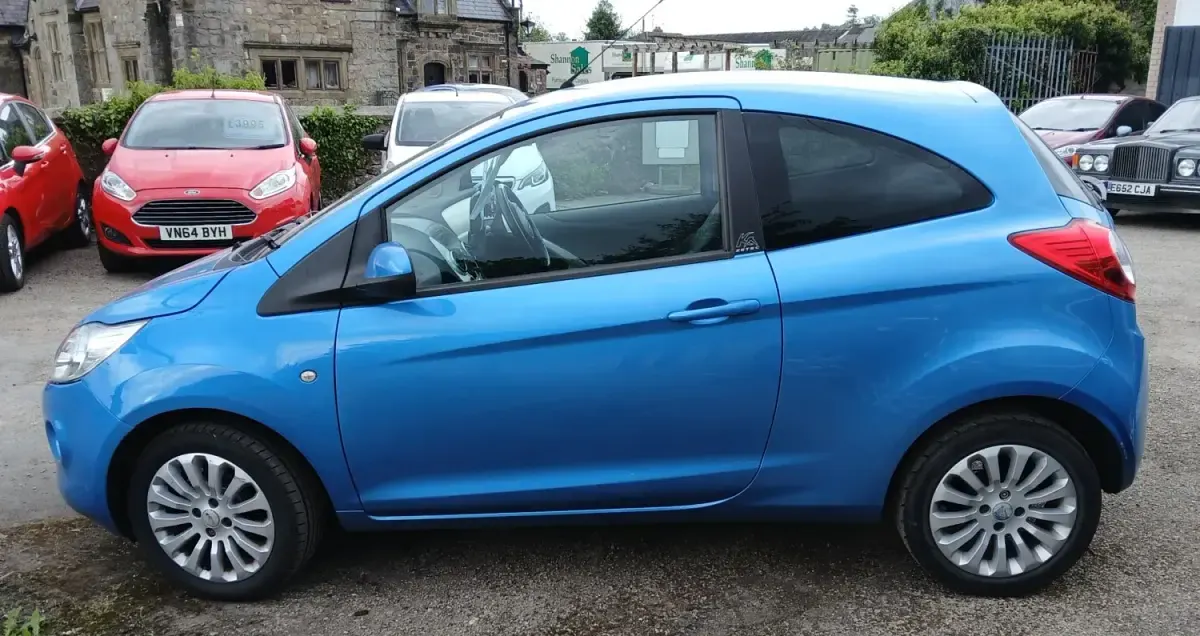 Używany Ford Ka Zetec 69 KM (50 kW) 2011 Niebieski Hatchback