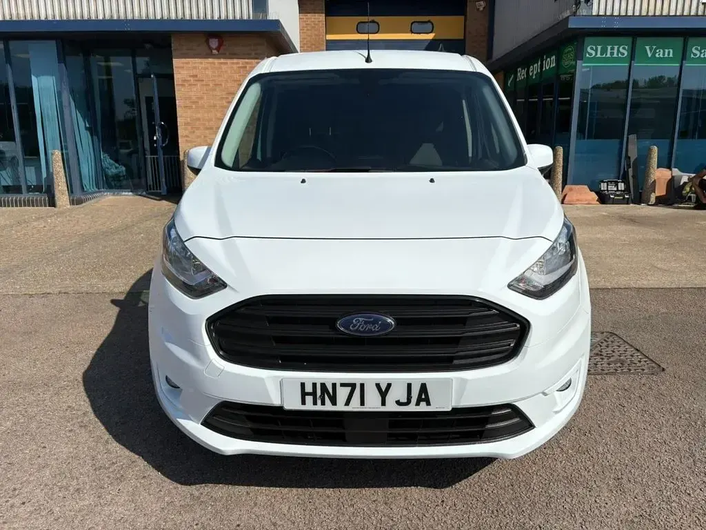 Used Ford Transit Connect Limited 120 HP (88 kW) 2021 White MPV