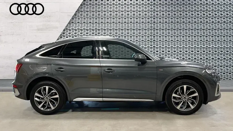 Used Audi Q5 S-Line 265 HP (194 kW) 2022 Grey SUV