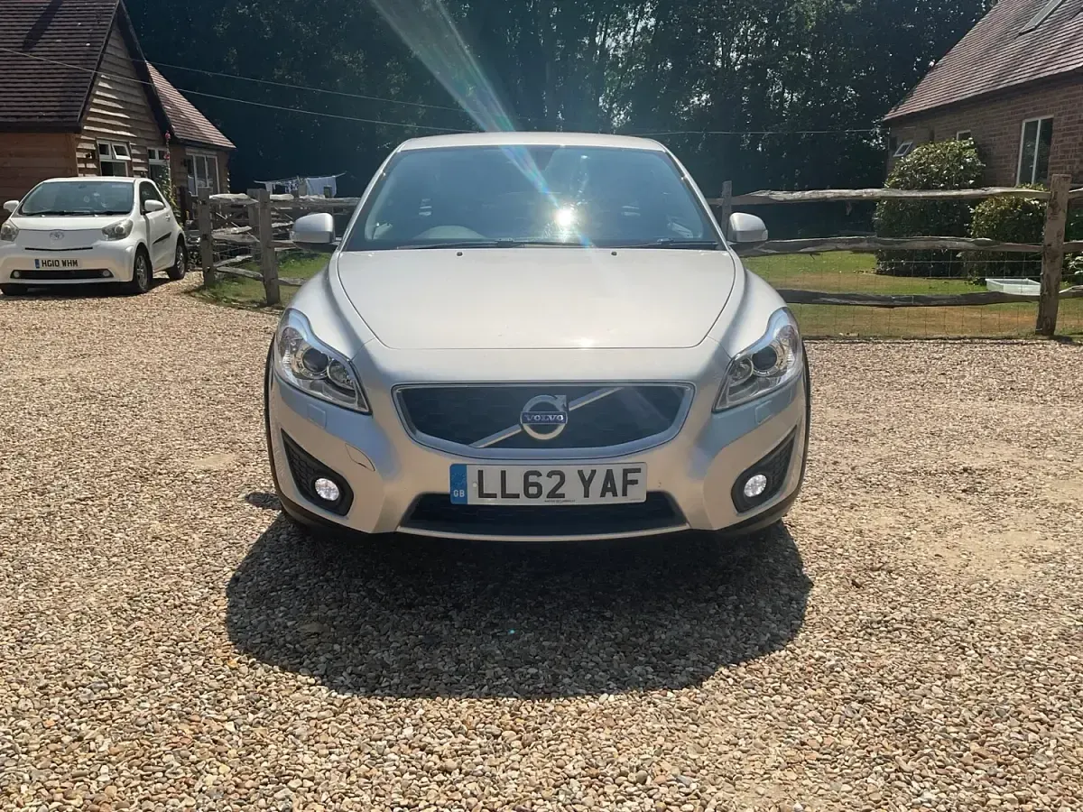 Used Volvo C30 SE Lux 145 HP (106 kW) 2012 Silver Hatchback