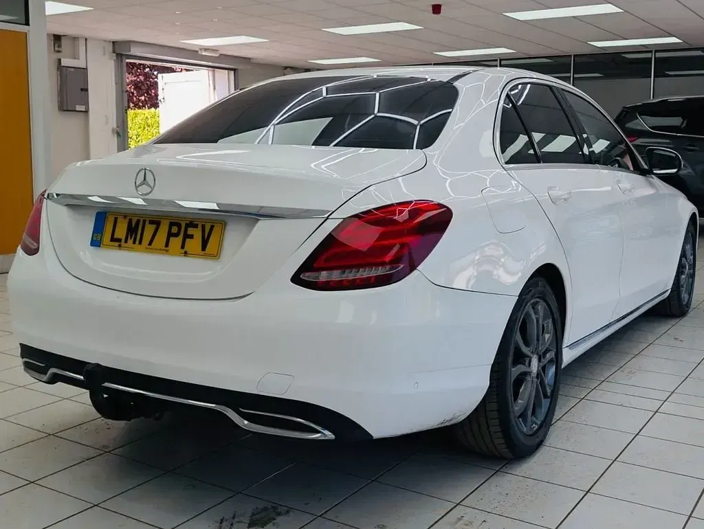 Käytetty Mercedes C220 2017 Valkoinen Sedan