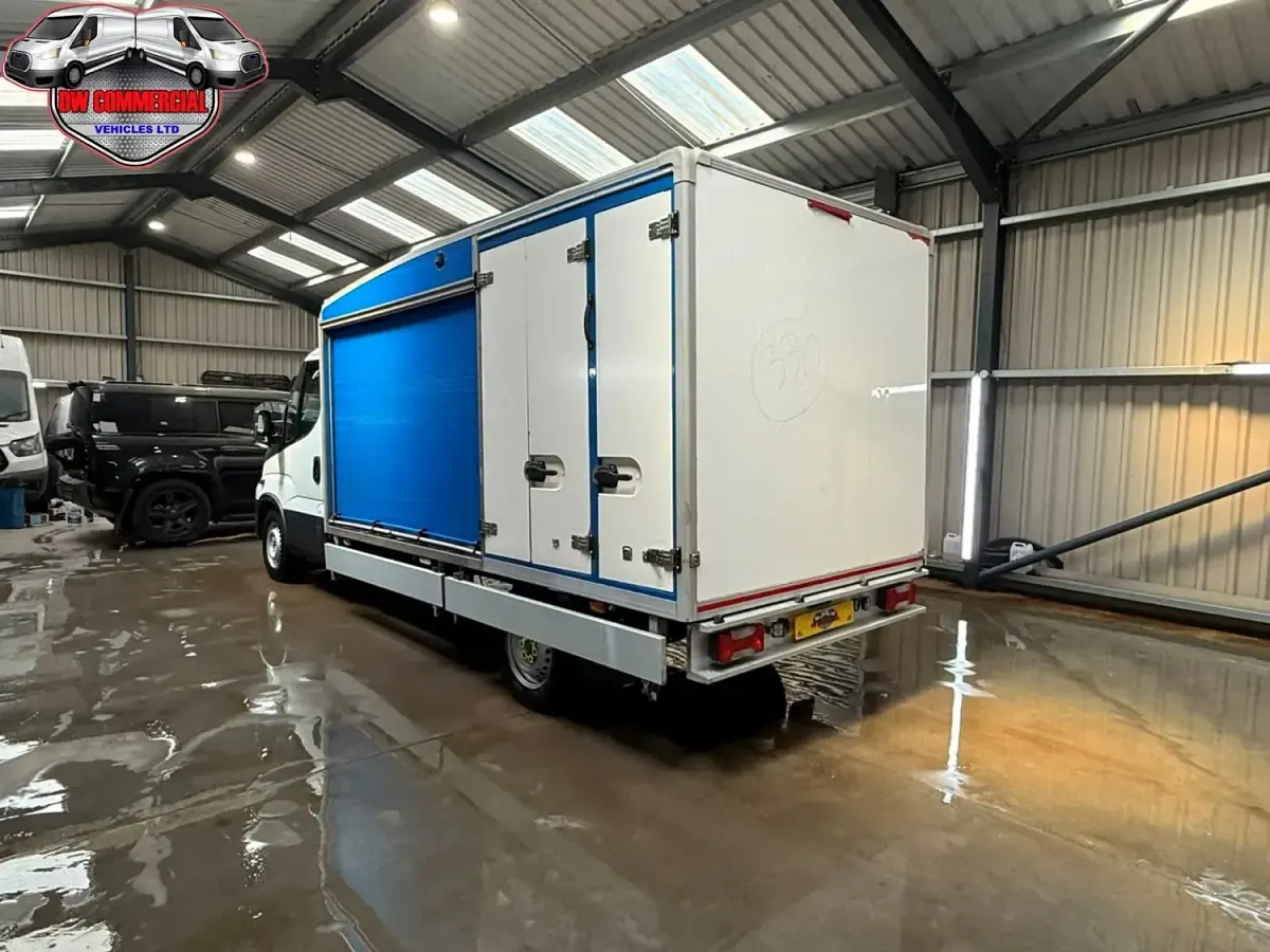 Used Iveco Daily 140 HP (102 kW) 2021 White Cabriolet