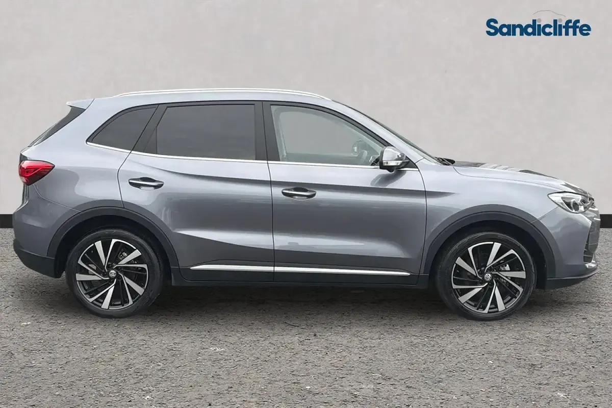 Used MG ZS Trophy 196 HP (144 kW) 2024 Metallic  hampstead grey SUV