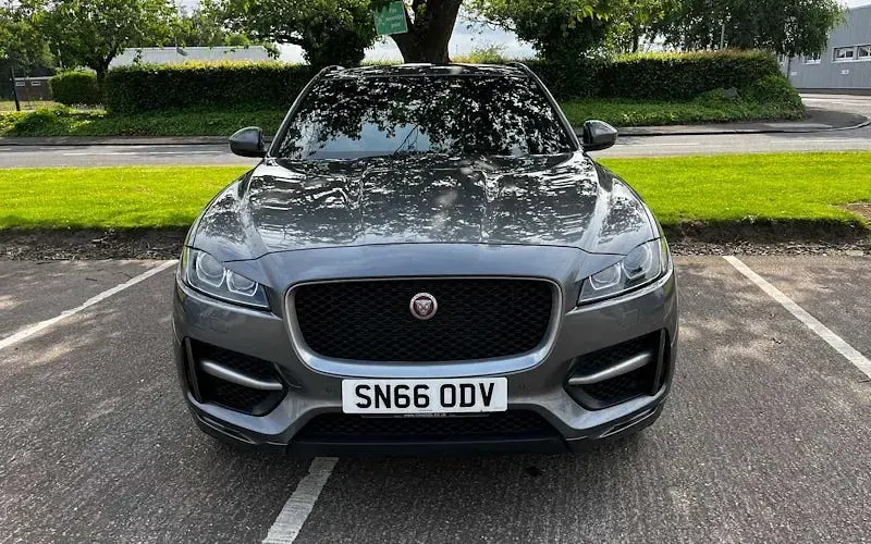 Used Jaguar F-Pace R-Sport 179 HP (131 kW) 2020 SUV