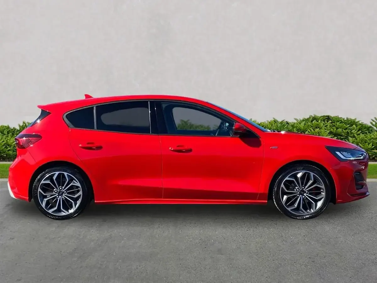 Used Ford Focus ST-Line X 2023 Red