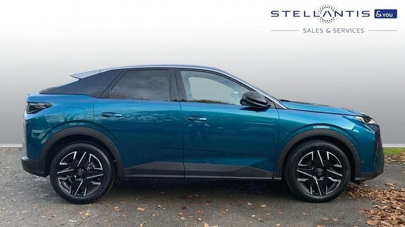 Blue Used 2024 Peugeot 3008 Allure SUV | £24,769 - Image 1/4