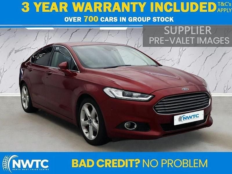 Used Ford Mondeo Titanium 160 HP (117 kW) 2016 Red Hatchback