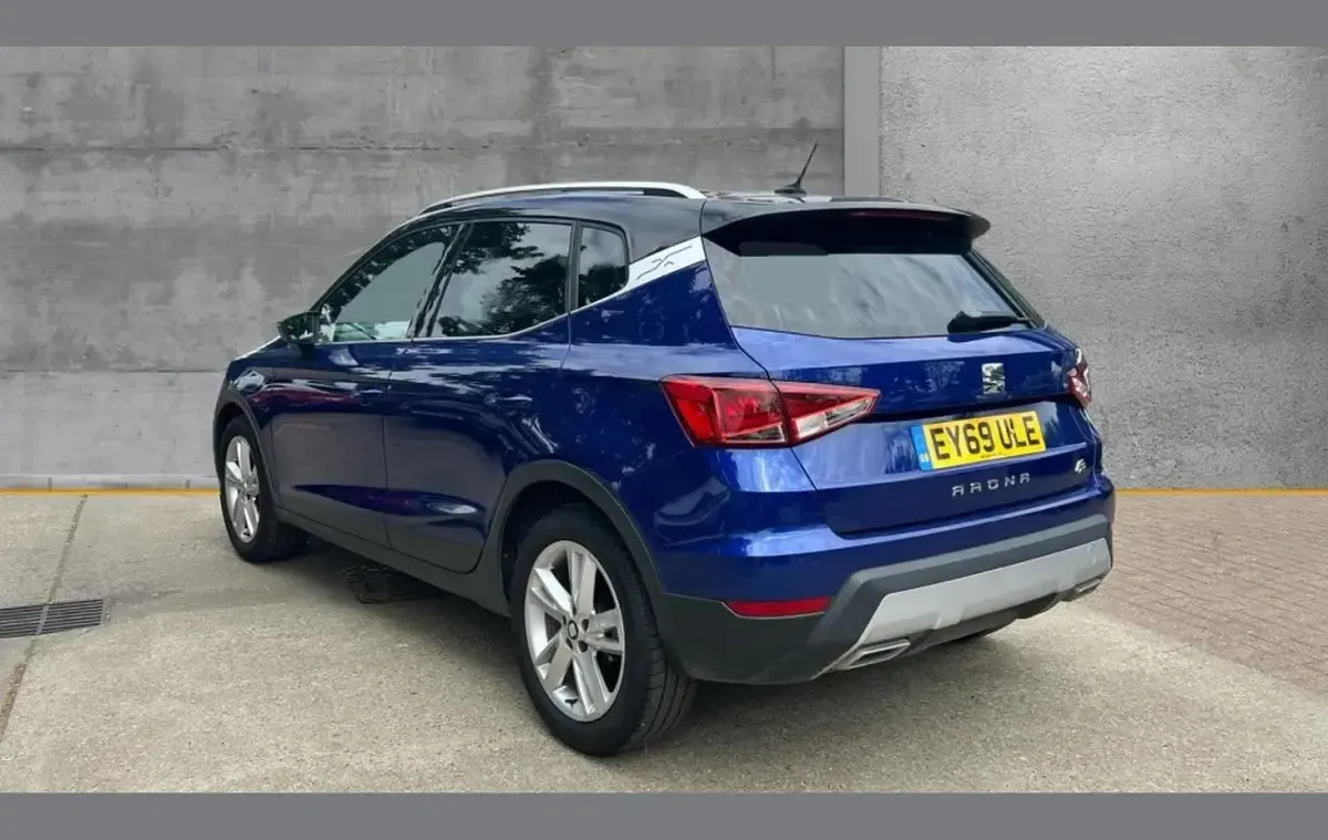 Used Seat Arona FR 115 HP (84 kW) 2019 Blue SUV