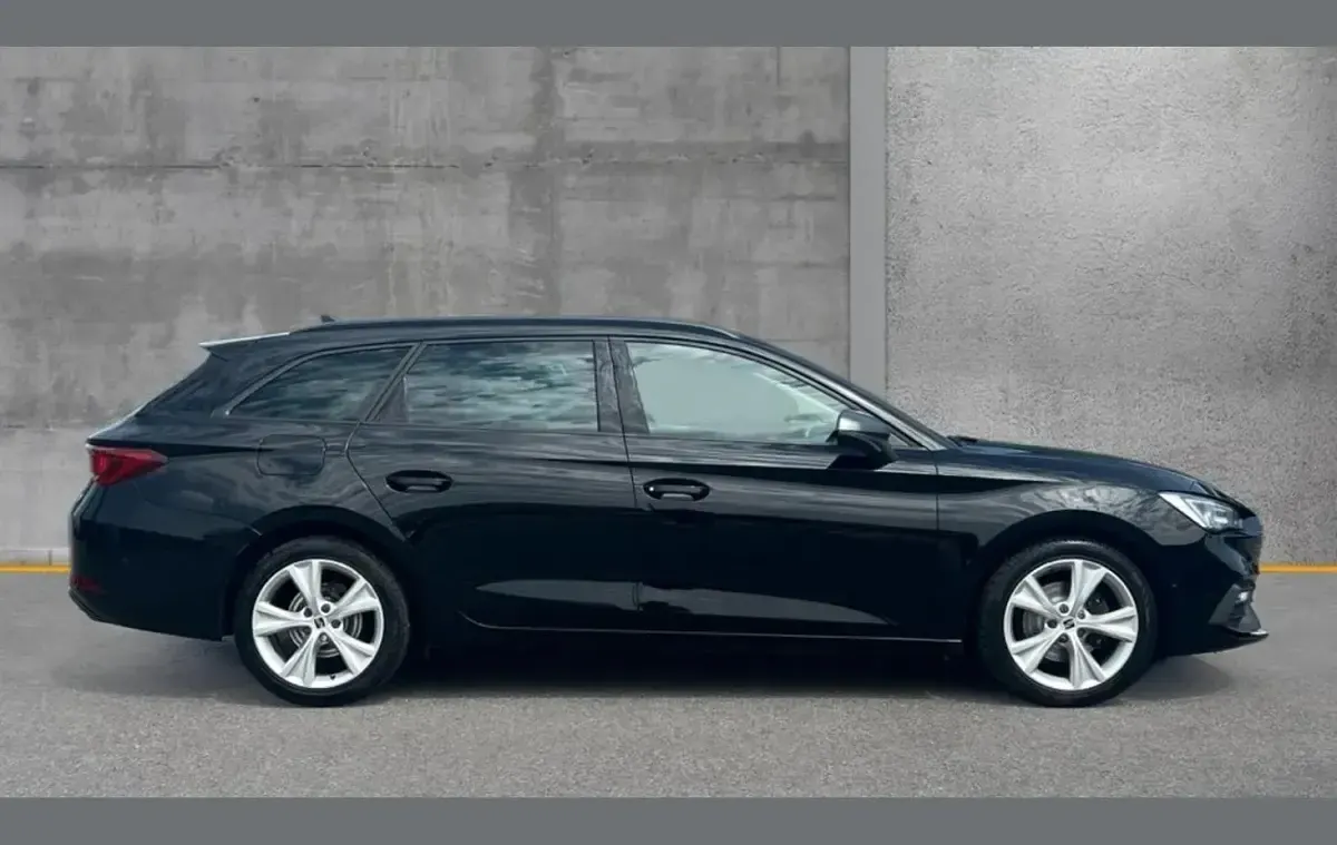 Usata Seat Leon FR 272 CV (200 kW) 2022 Nero Station wagon