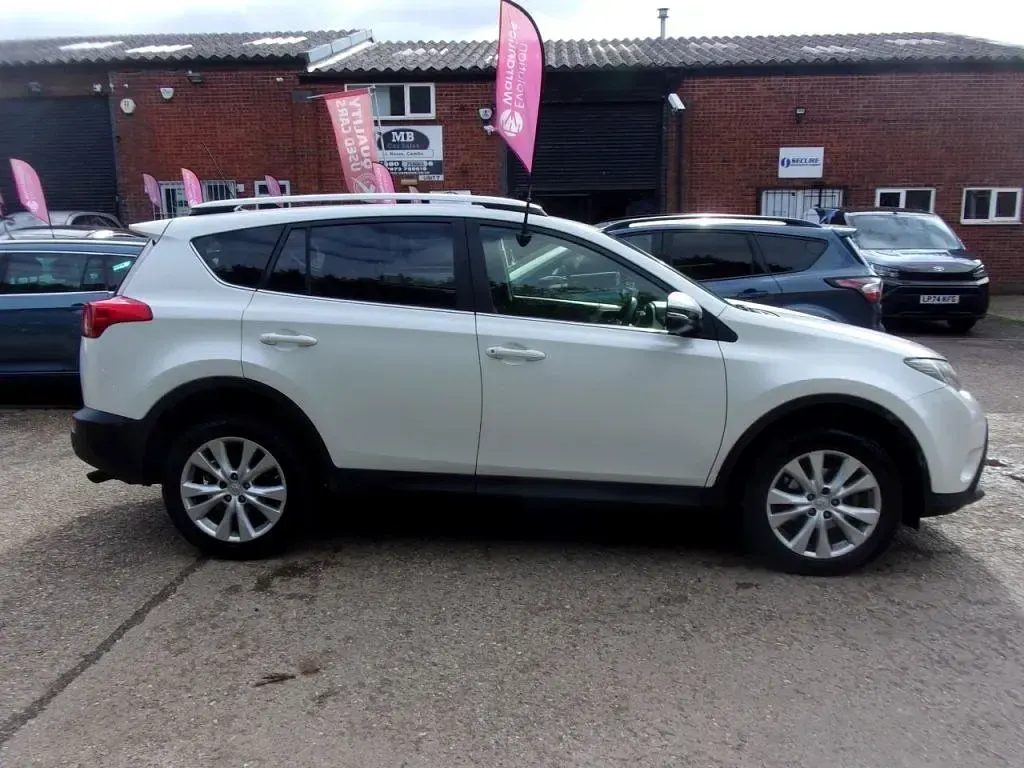 Usado Toyota RAV4 150 HP (110 kW) 2013 Branco SUV