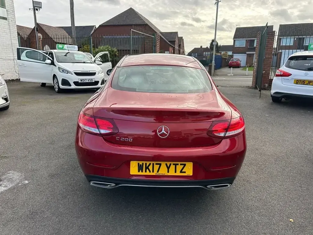 Begagnad Mercedes C200 Premium 184 HK (135 kW) 2017 Röd Sportkupé
