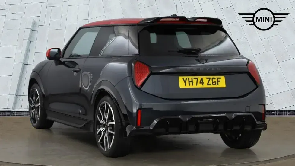 Used Mini Cooper Hatch 154 HP (113 kW) 2024 Grey Hatchback