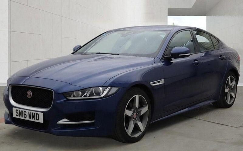 Used Jaguar XE R-Sport 179 HP (131 kW) 2019 Sedan