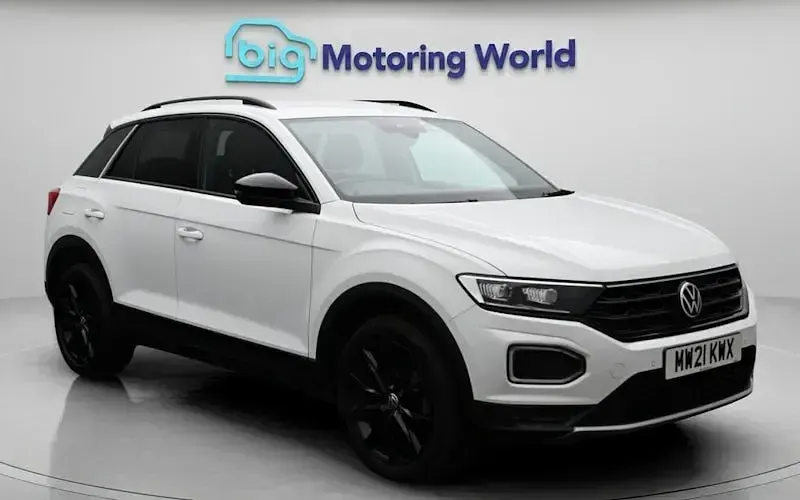 Usado VW T-Roc Black Edition 150 HP (110 kW) 2021 SUV