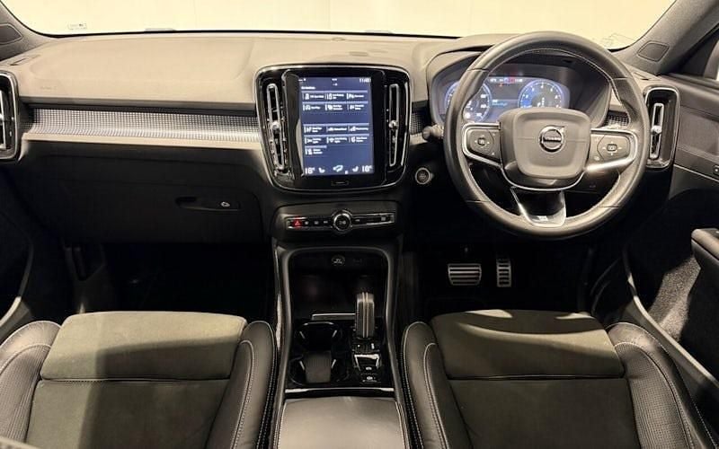 Used Volvo XC40 R-Design Pro 190 HP (139 kW) 2019 Black SUV