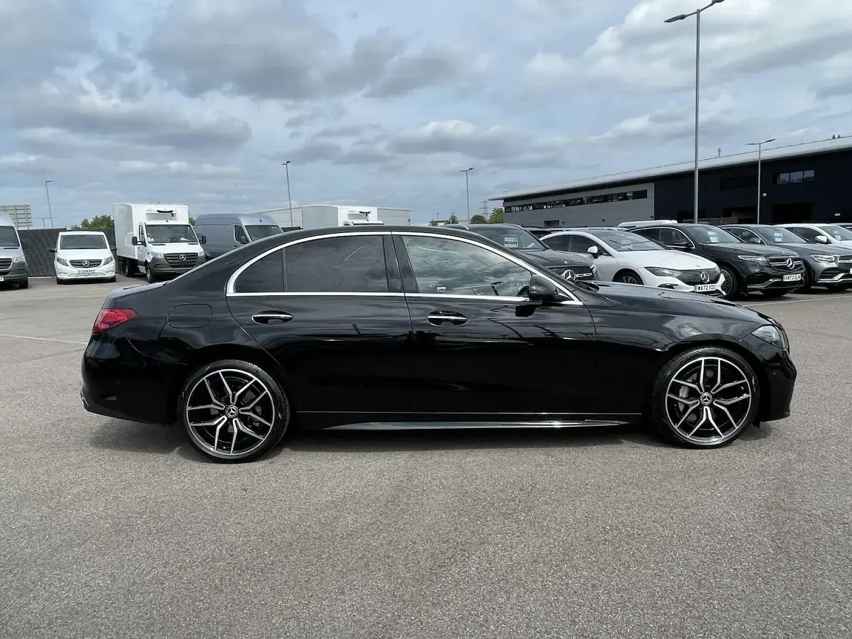 Used Mercedes C200 AMG Line Premium Plus 221 HP (162 kW) 2025 Black Sedan
