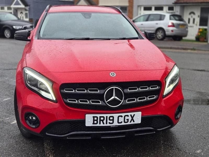 Used Mercedes GLA180 Urban 2019 Red SUV