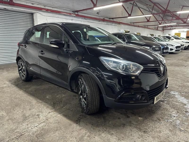 Used Renault Captur Dynamique 90 HP (66 kW) 2015 Black SUV