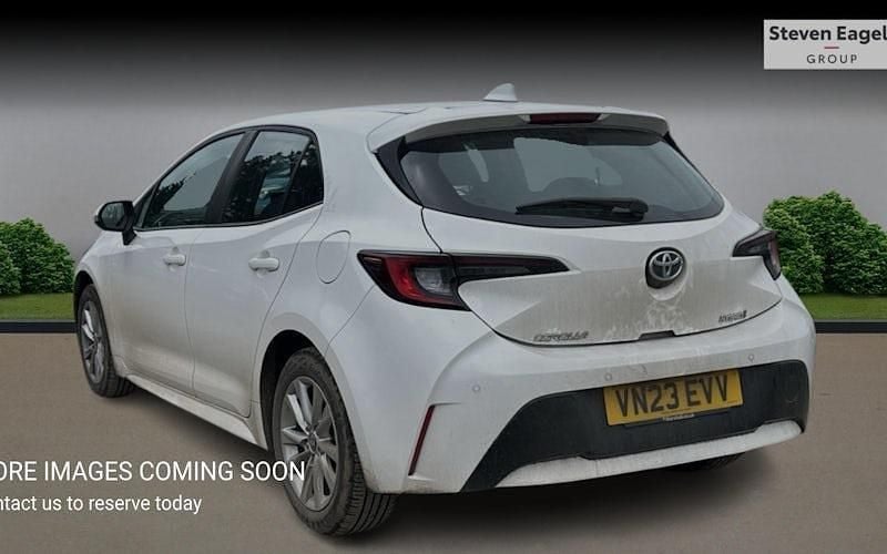 Used Toyota Corolla 140 HP (102 kW) 2026 Hatchback