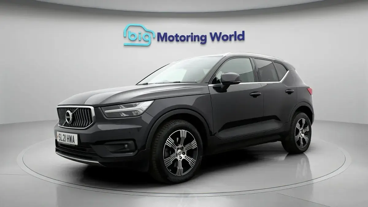 Used Volvo XC40 Inscription 197 HP (144 kW) 2021 Black SUV