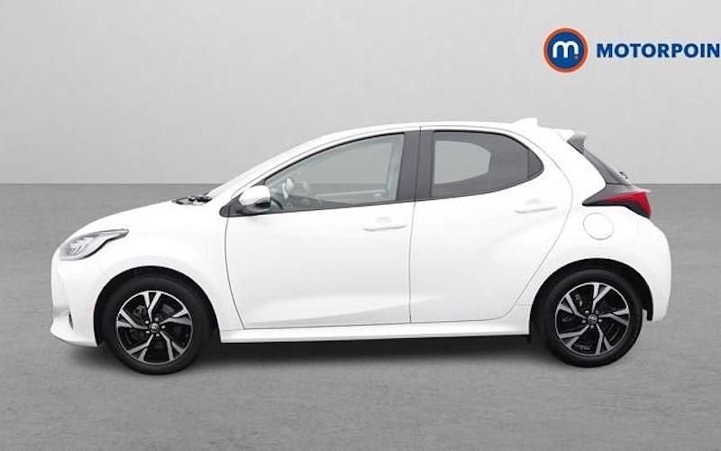 Used Toyota Yaris Hybrid Design 116 HP (85 kW) 2026 Hatchback