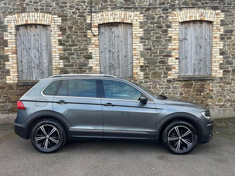 Used VW Tiguan SE 150 HP (110 kW) 2018 Grey SUV