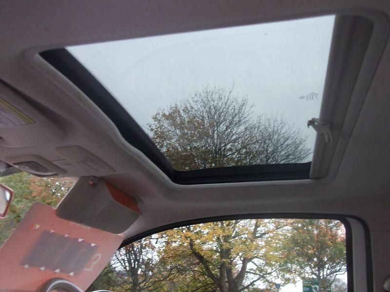 Used Fiat 500 Lounge 99 HP (72 kW) 2008 White Hatchback