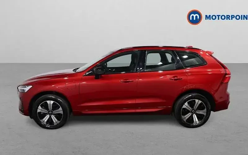 Used Volvo XC60 Plus 349 HP (256 kW) 2023 Red SUV