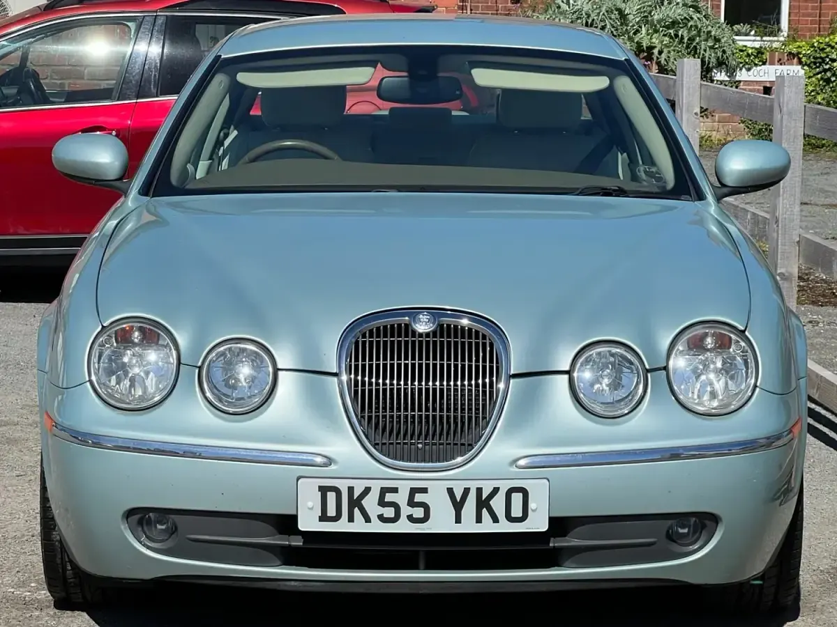 Used Jaguar S-Type SE 2005 Silver Sedan
