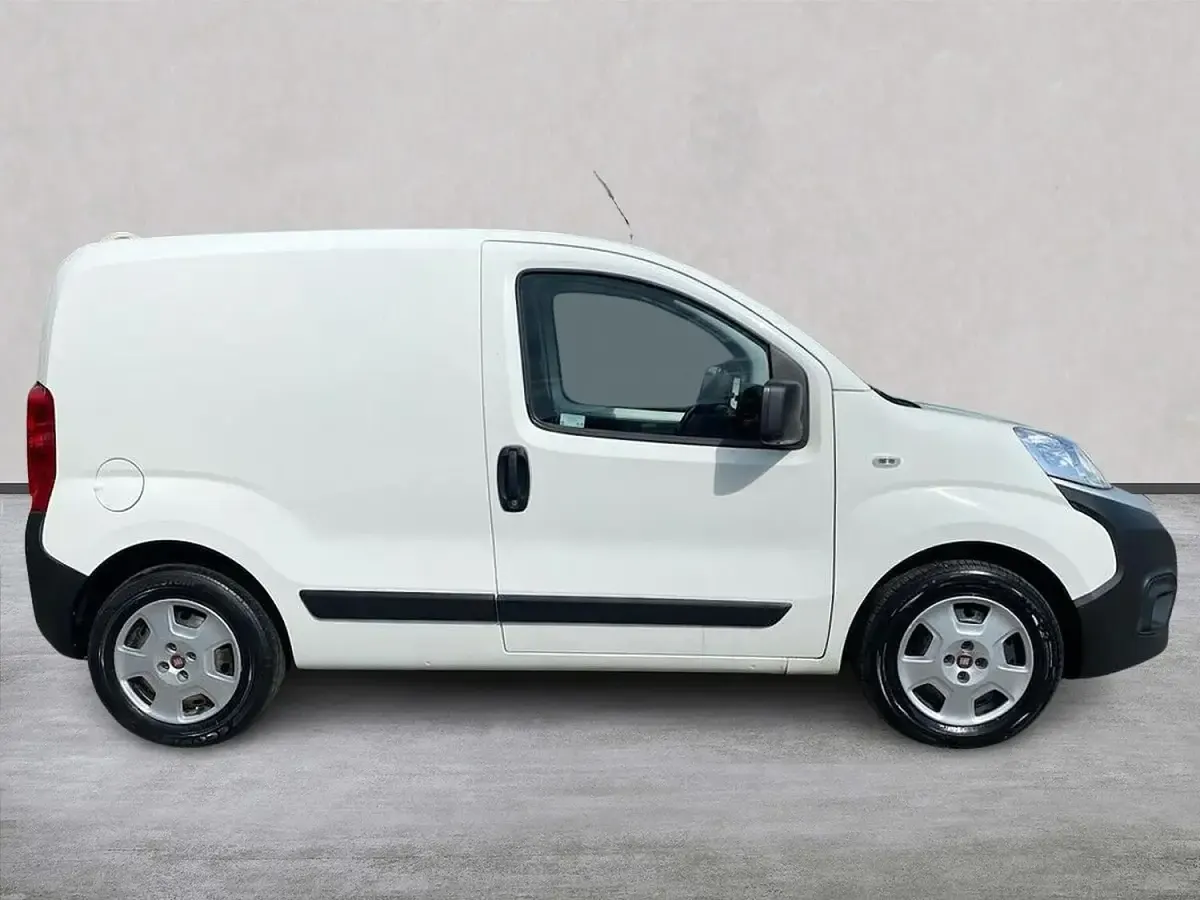 Used Fiat Fiorino S 80 HP (58 kW) 2022 White MPV