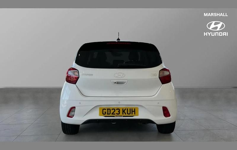 Used Hyundai i10 Premium 84 HP (61 kW) 2023 Atlas white  Hatchback