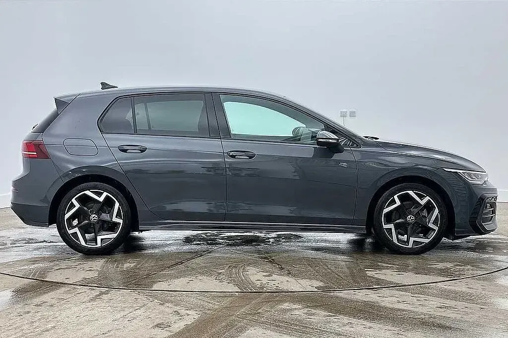 Used VW Golf VIII 150 HP (110 kW) 2025