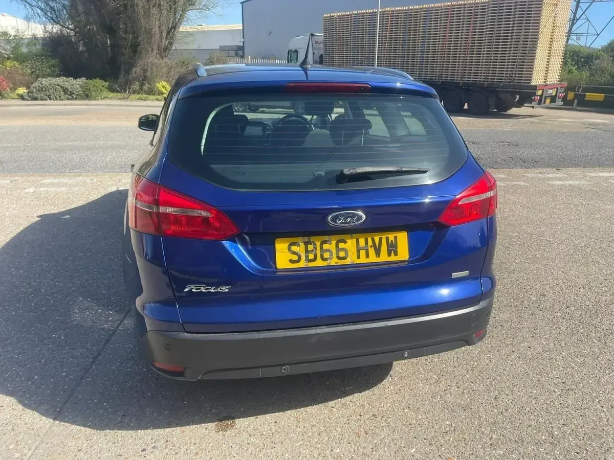 Usado Ford Focus Zetec 2017 Azul Carrinha