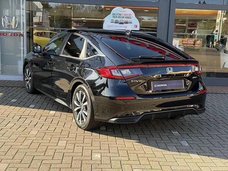 Used Honda Civic Elegance 143 HP (105 kW) 2024 Crystal black