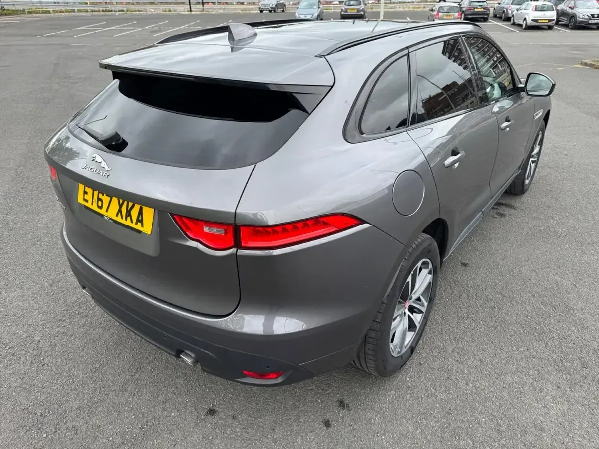 Used Jaguar F-Pace R-Sport 240 HP (176 kW) 2017 Grey SUV